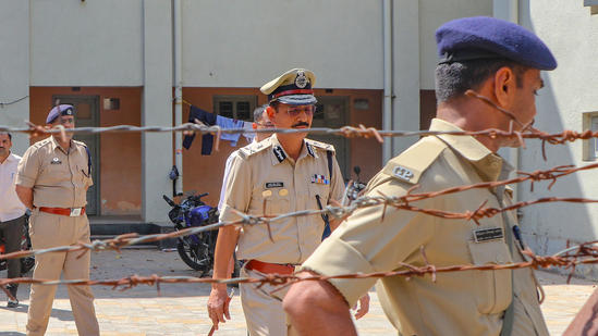 Gujarat: एक व्यक्ति ने पत्नी की हत्या कर पुलिस को 13 महीने तक गुमराह किया; पुलिस ने उसका कंकाल बरामद किया