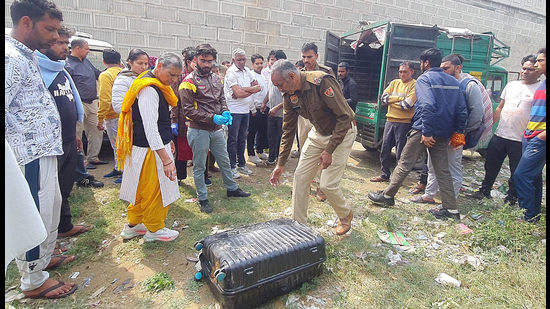 हरियाणा कांग्रेस कार्यकर्ता का शव रोहतक में सूटकेस में मिला, नेताओं ने की न्याय की मांग